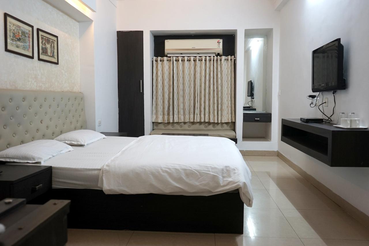 Hotel Paradise Nagpur Exterior photo